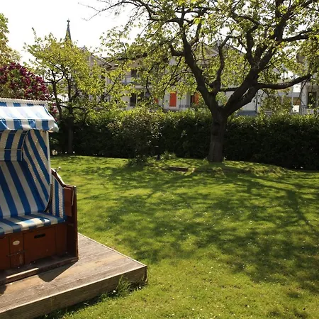 Holiday home Strandvilla Rheingold - Ferienwohnung Da Vinci *
